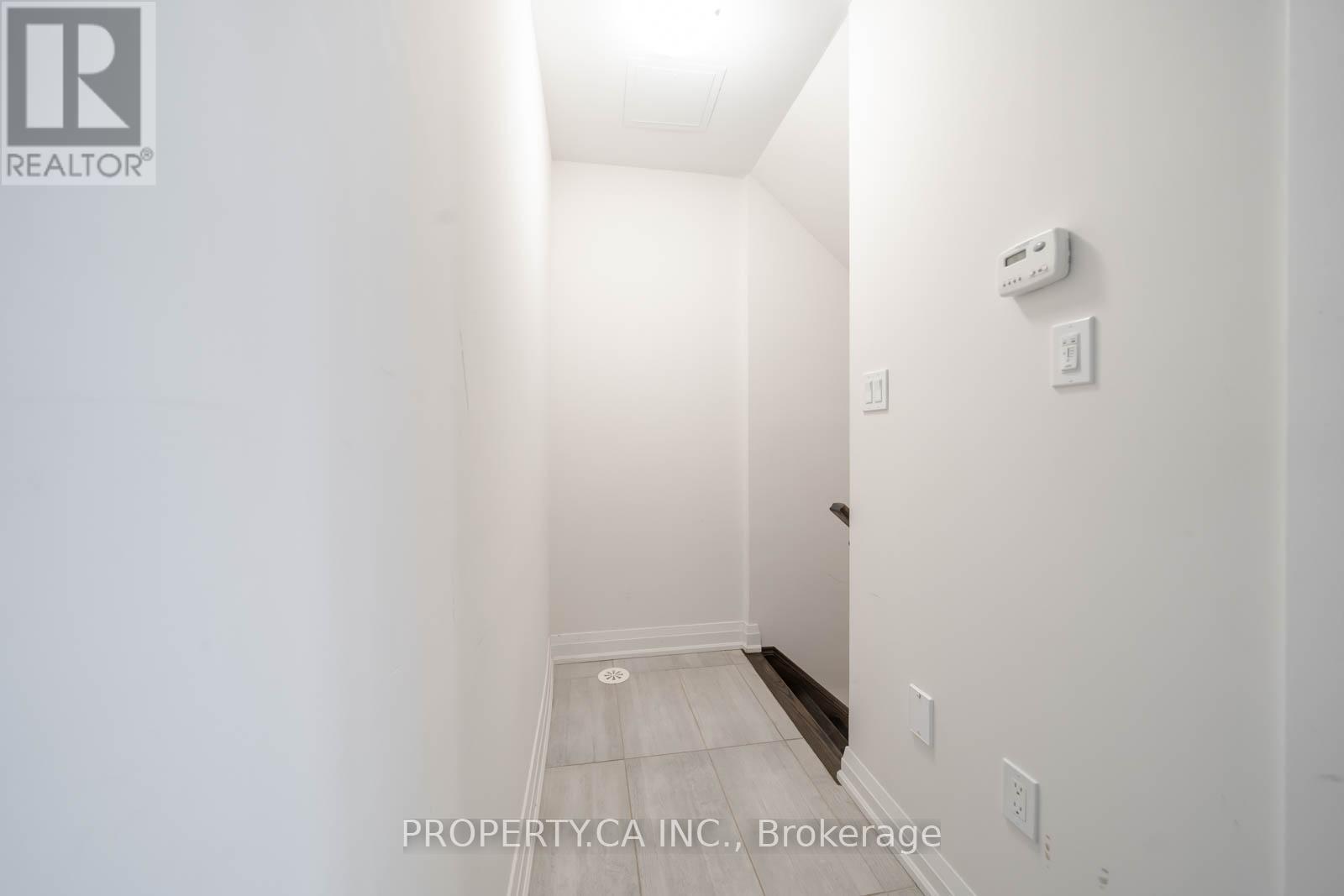 1 - 1776a Lawrence Avenue W, Toronto, Ontario  M6L 0A3 - Photo 7 - W13006944