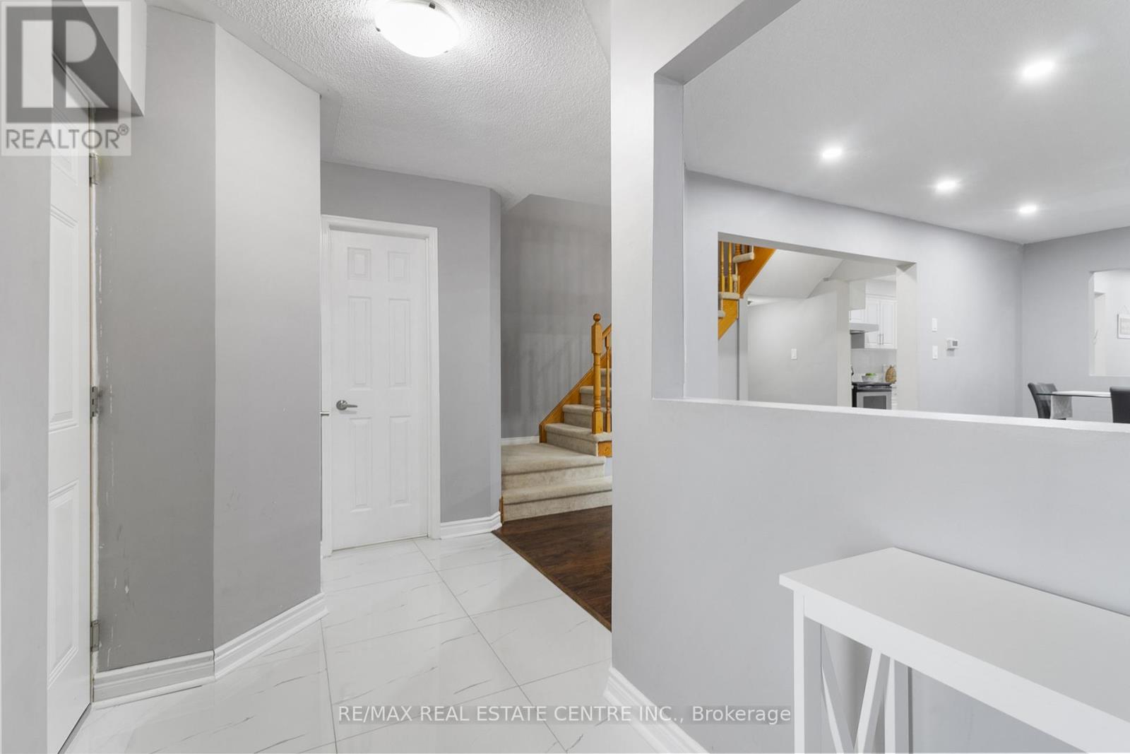 334 Perry Road, Orangeville, Ontario  L9W 4Z1 - Photo 5 - W13006988