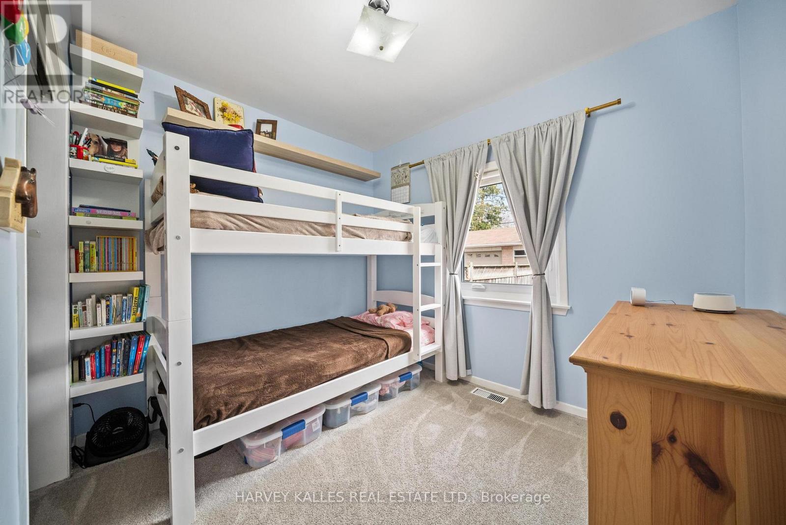 231 Bicknell Avenue, Toronto, Ontario  M6M 4H2 - Photo 10 - W13006992