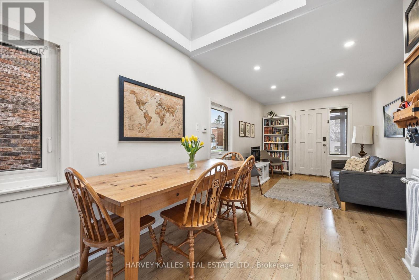 231 Bicknell Avenue, Toronto, Ontario  M6M 4H2 - Photo 5 - W13006992