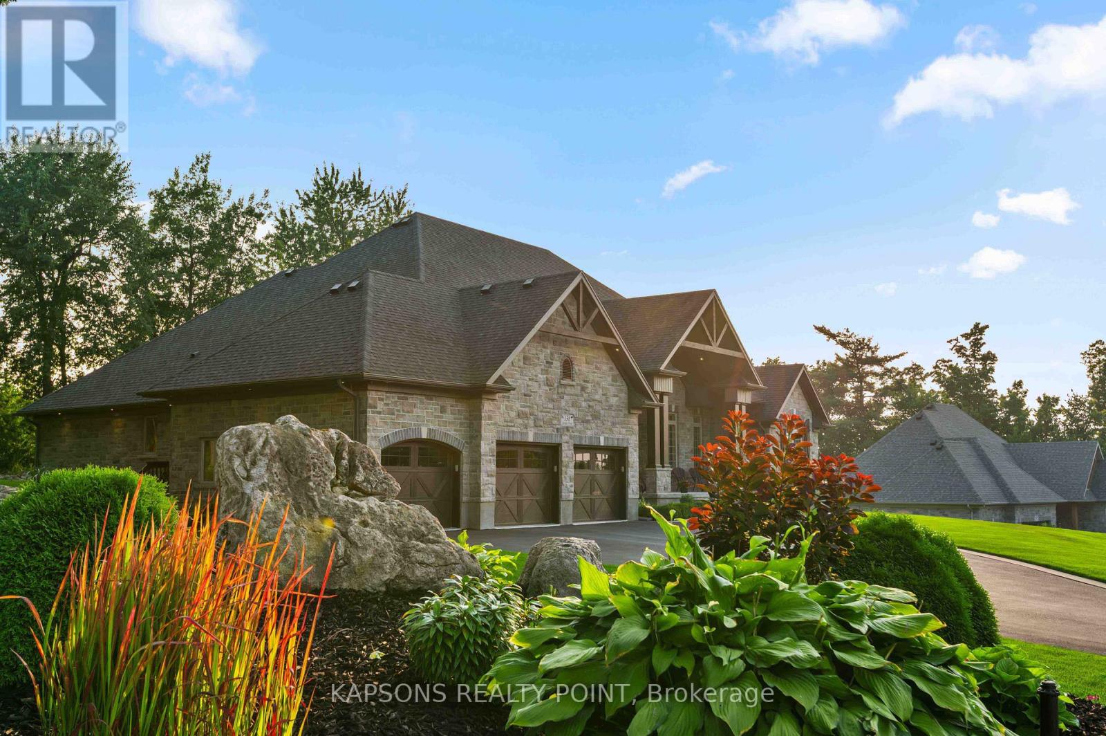 150 Stokes Trail, Milton, Ontario  L0P 1B0 - Photo 4 - W13007004