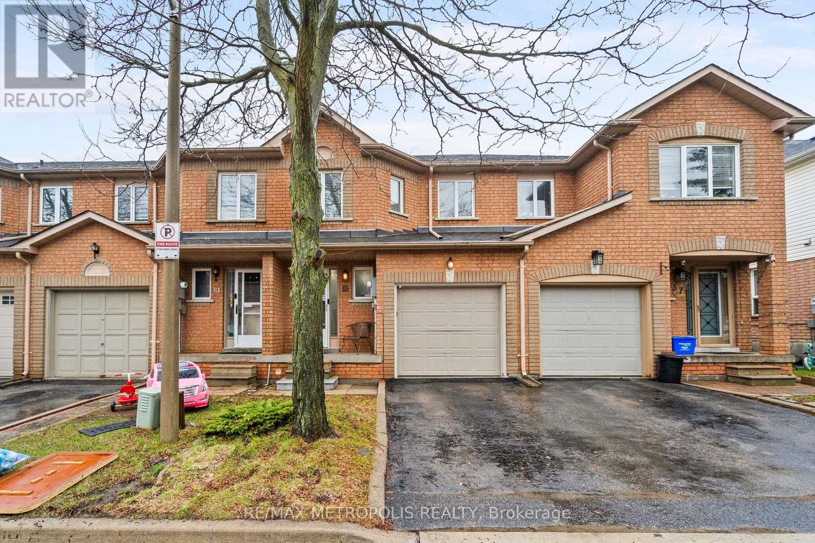 59 - 200 Cresthaven Road, Brampton, Ontario  L7A 1J5 - Photo 2 - W13007020