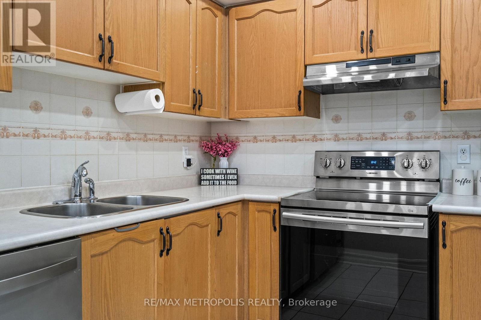 59 - 200 Cresthaven Road, Brampton, Ontario  L7A 1J5 - Photo 8 - W13007020