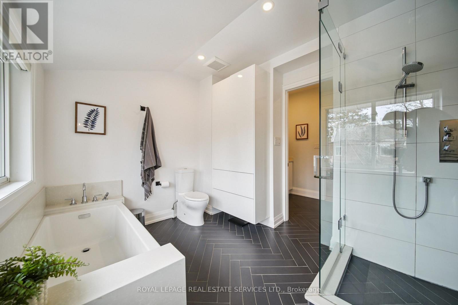 29 Parkside Drive, Toronto, Ontario  M6R 2Y7 - Photo 24 - W13007054