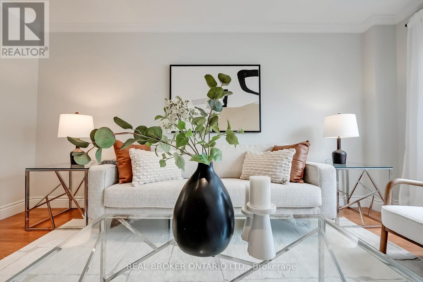 2152 Heidi Avenue, Burlington, Ontario  L7M 3X2 - Photo 8 - W13007056