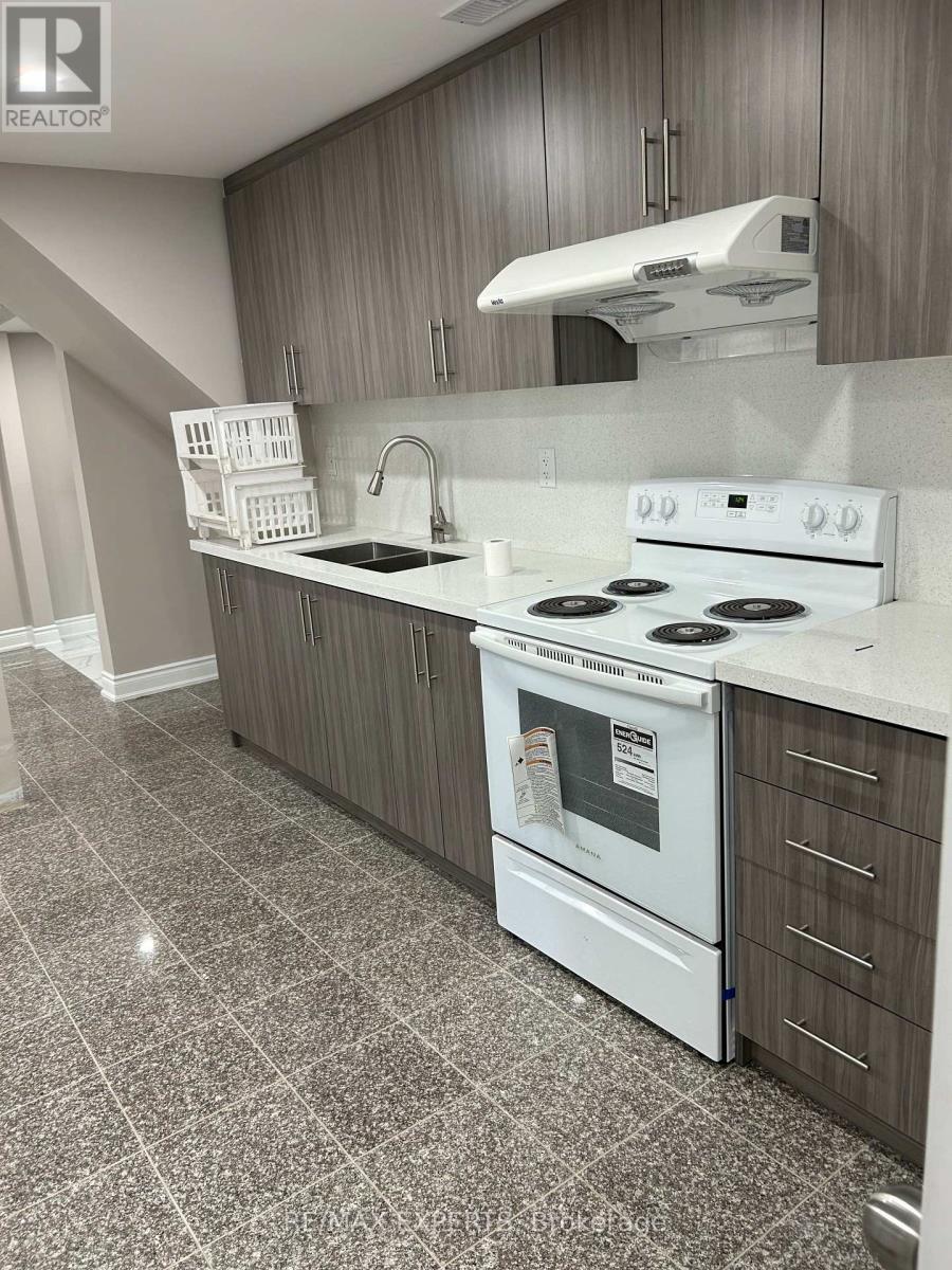 Bsmt - 30 Black Bear Trail, Brampton, Ontario  L6Y 5L4 - Photo 2 - W13007098