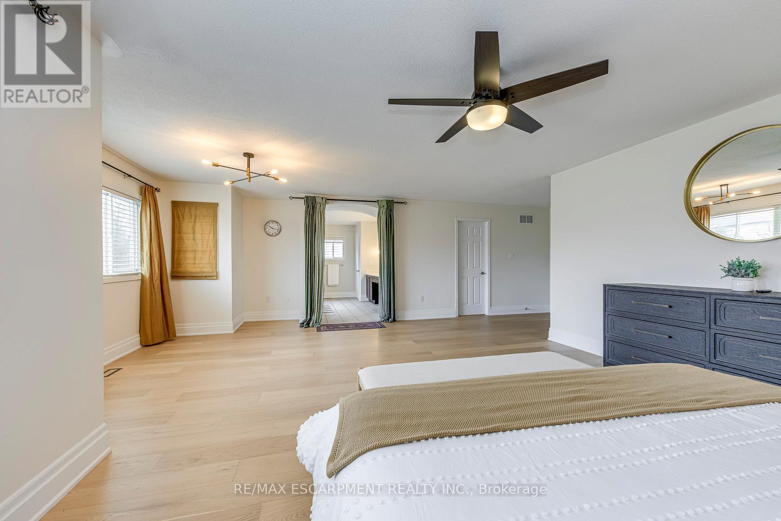 4267 Sarazen Drive, Burlington, Ontario  L7M 4Z2 - Photo 34 - W13007128