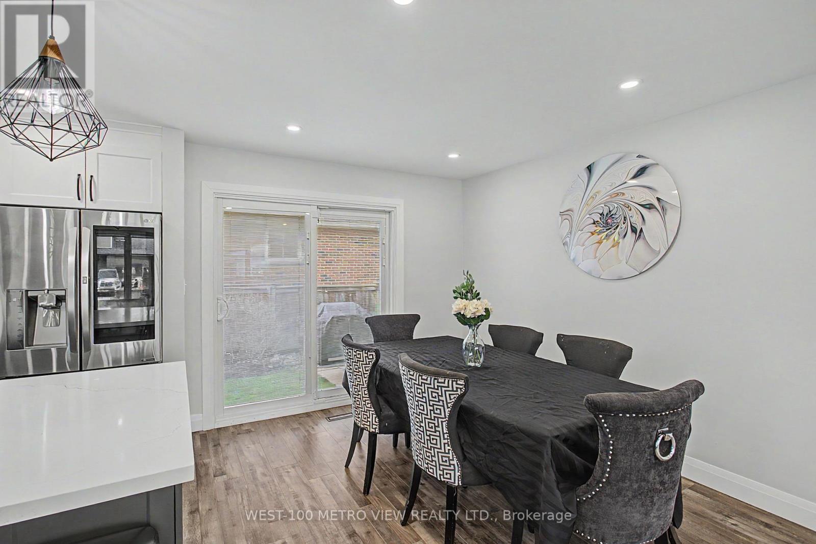 2144 Sandringham Drive, Burlington, Ontario  L7P 1T9 - Photo 9 - W13007148