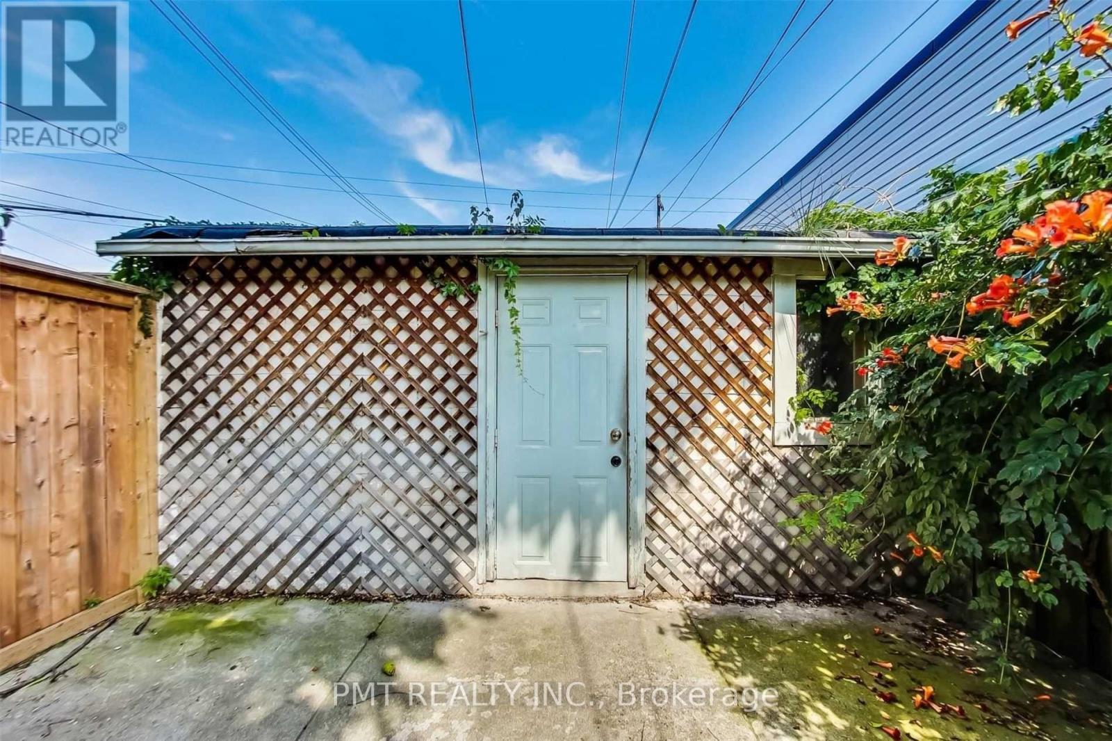 Main - 449 Concord Avenue, Toronto, Ontario  M6H 2P9 - Photo 15 - W13007150