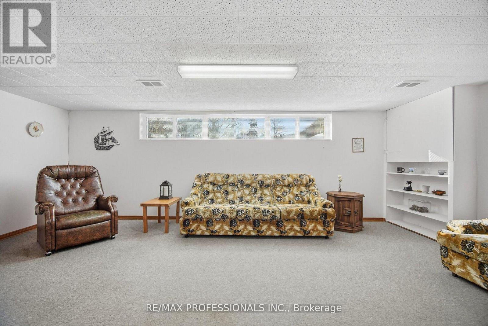 7 Pettit Drive, Toronto, Ontario  M9R 2W6 - Photo 31 - W13007172