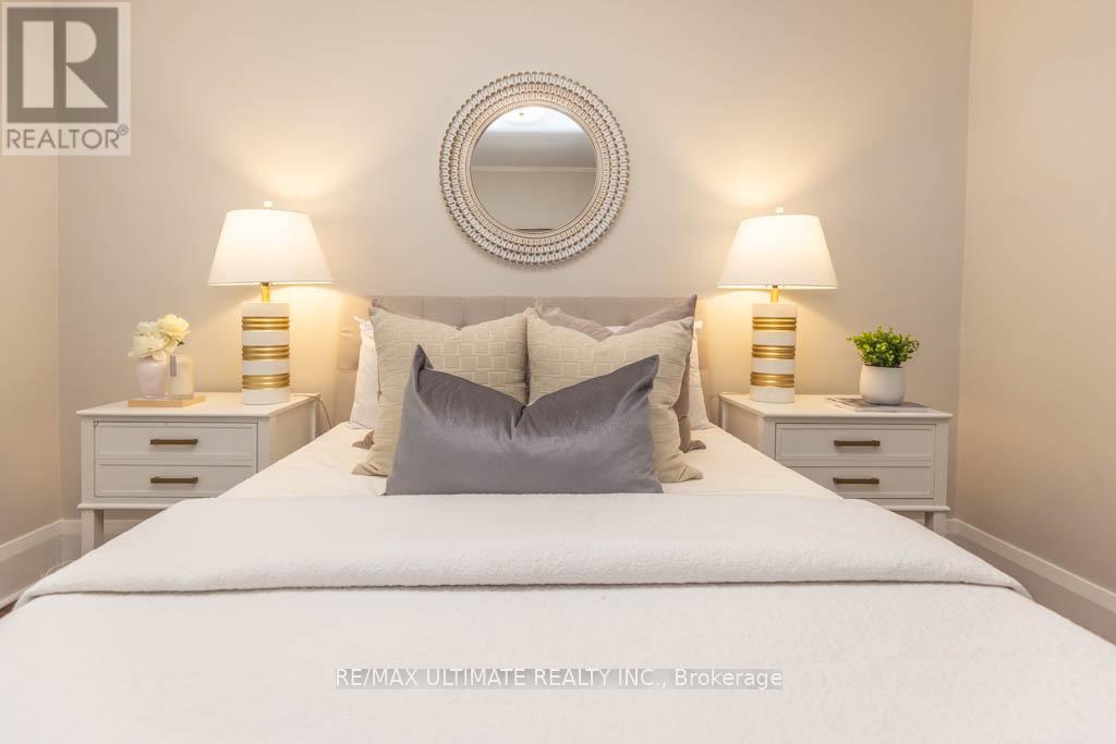 41 Thirty Third Street, Toronto, Ontario  M8W 3H2 - Photo 17 - W13007190