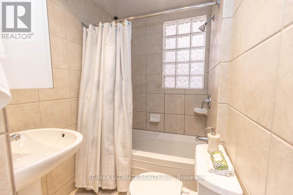 41 Thirty Third Street, Toronto, Ontario  M8W 3H2 - Photo 18 - W13007190