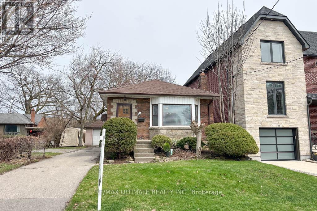 41 Thirty Third Street, Toronto, Ontario  M8W 3H2 - Photo 2 - W13007190