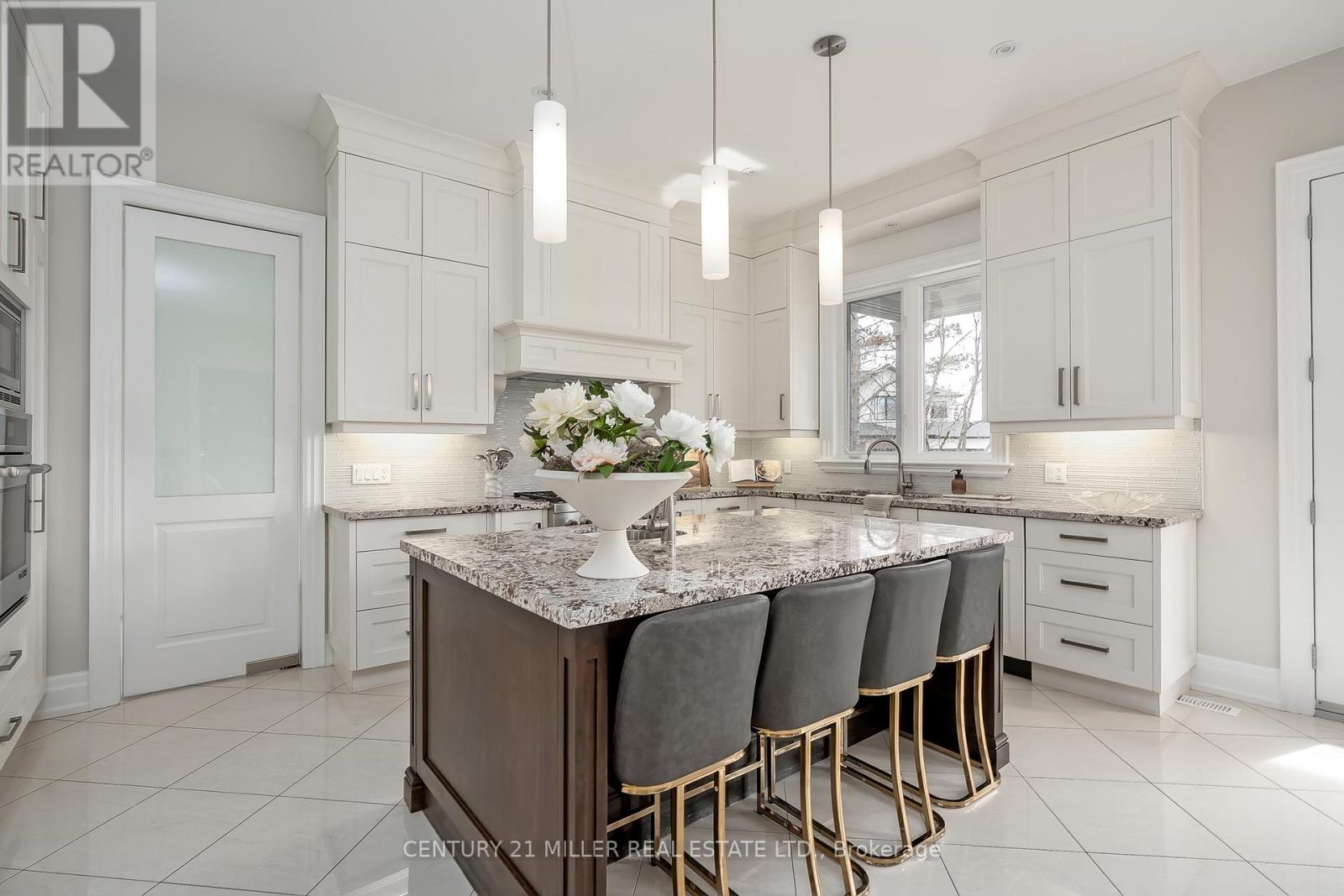 594 Maplehurst Avenue, Oakville, Ontario  L6L 4Z1 - Photo 14 - W13007226