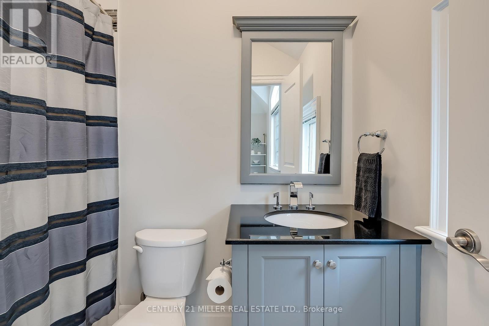 594 Maplehurst Avenue, Oakville, Ontario  L6L 4Z1 - Photo 32 - W13007226