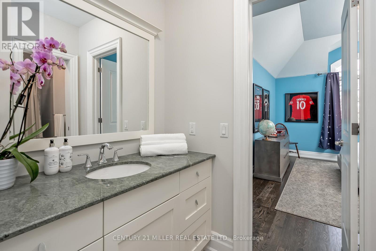 594 Maplehurst Avenue, Oakville, Ontario  L6L 4Z1 - Photo 34 - W13007226