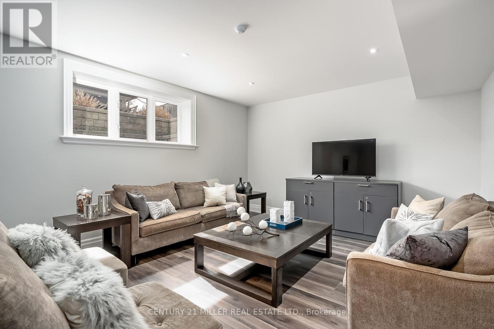 594 Maplehurst Avenue, Oakville, Ontario  L6L 4Z1 - Photo 38 - W13007226