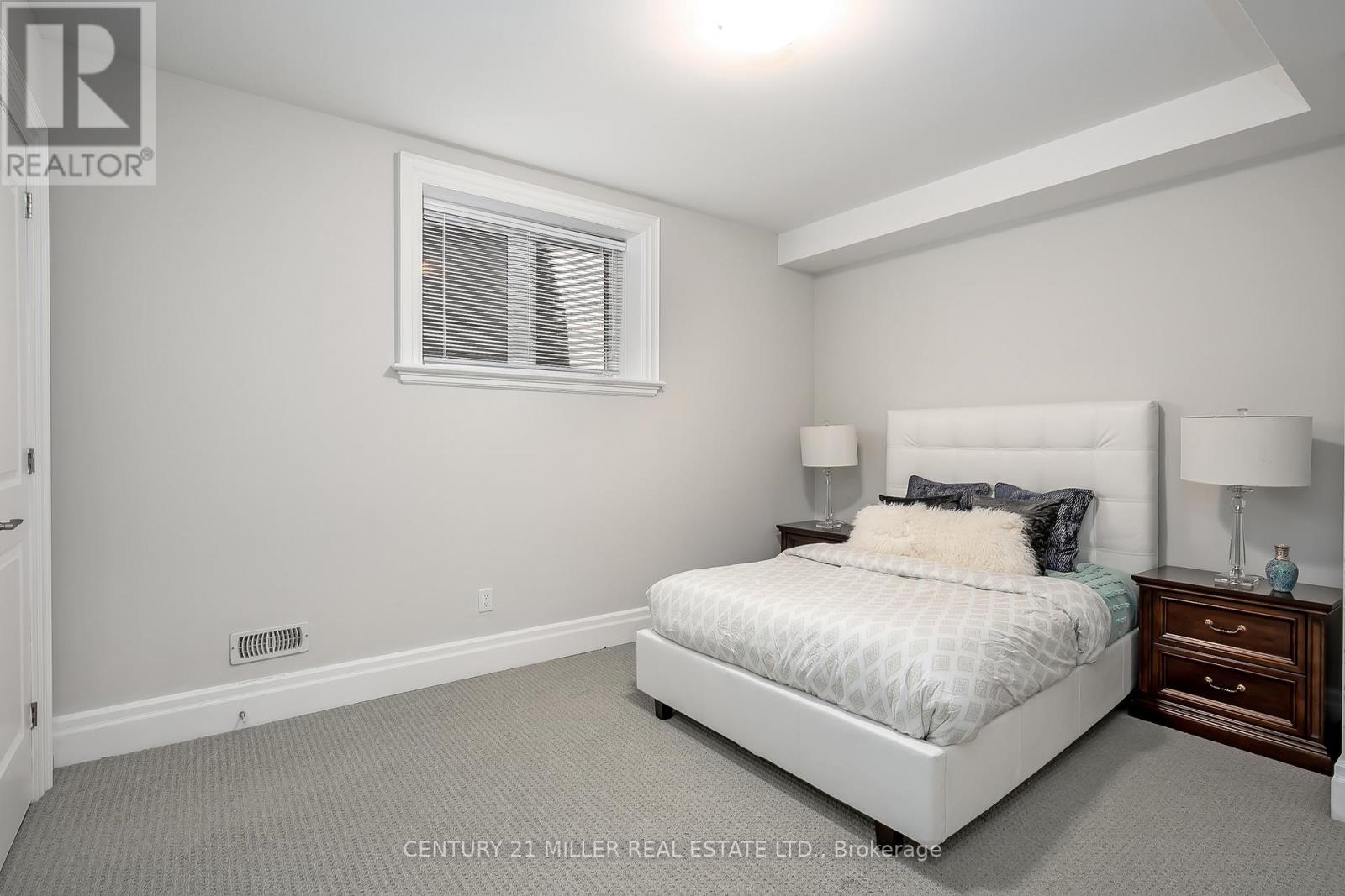 594 Maplehurst Avenue, Oakville, Ontario  L6L 4Z1 - Photo 43 - W13007226