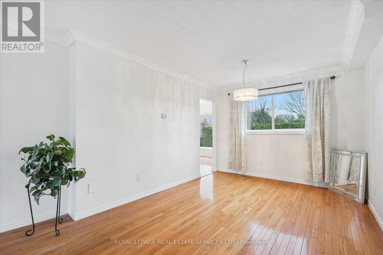 2071 Pen Street, Oakville, Ontario  L6H 3L2 - Photo 16 - W13007246