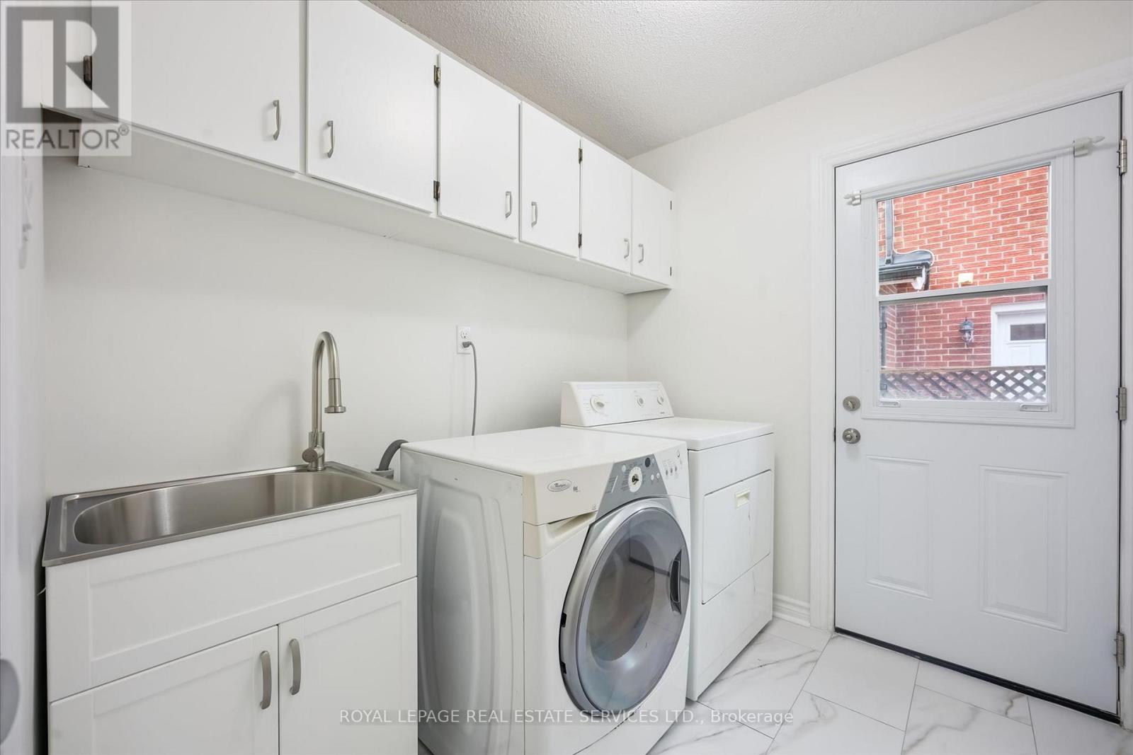 2071 Pen Street, Oakville, Ontario  L6H 3L2 - Photo 22 - W13007246