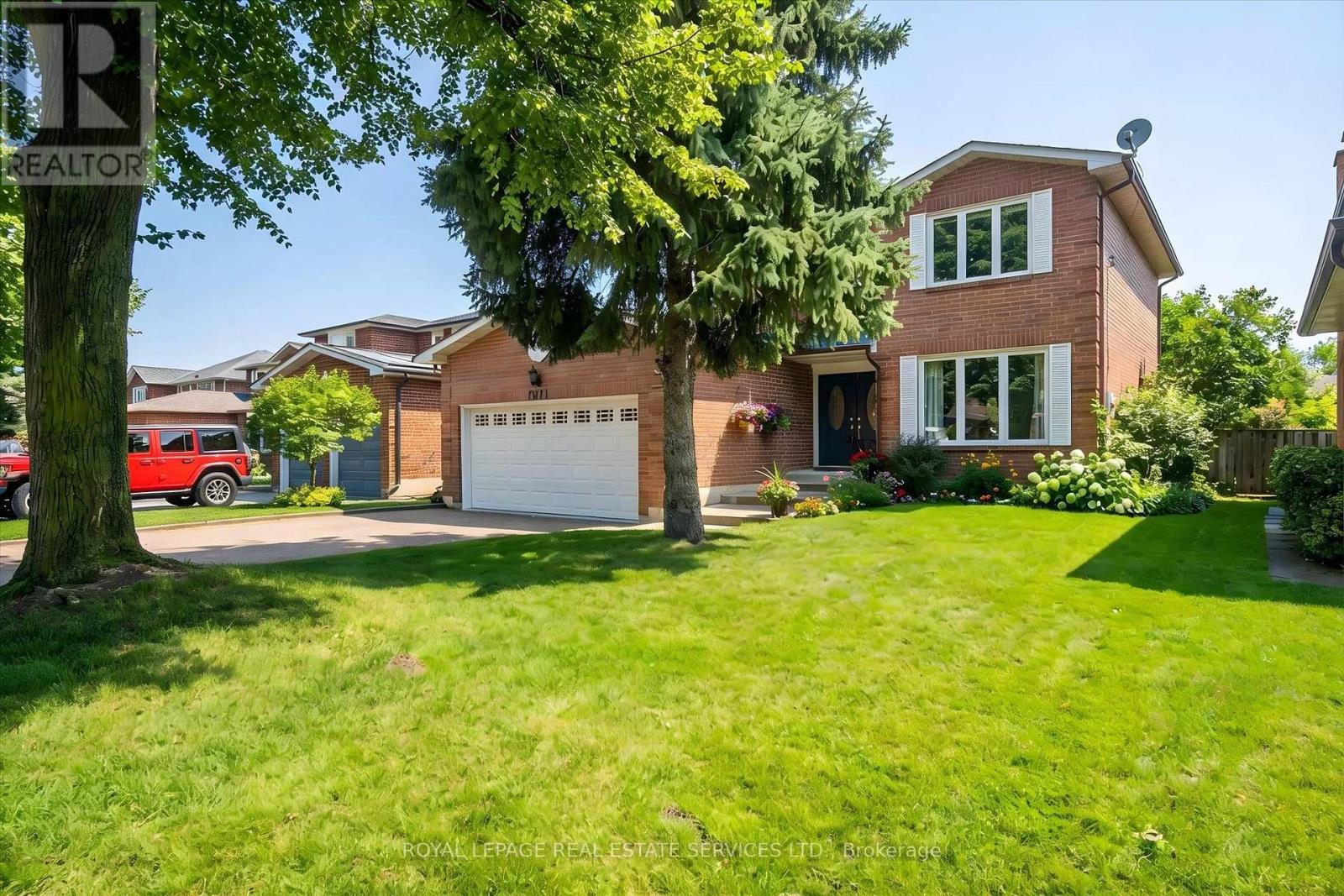 2071 Pen Street, Oakville, Ontario  L6H 3L2 - Photo 3 - W13007246
