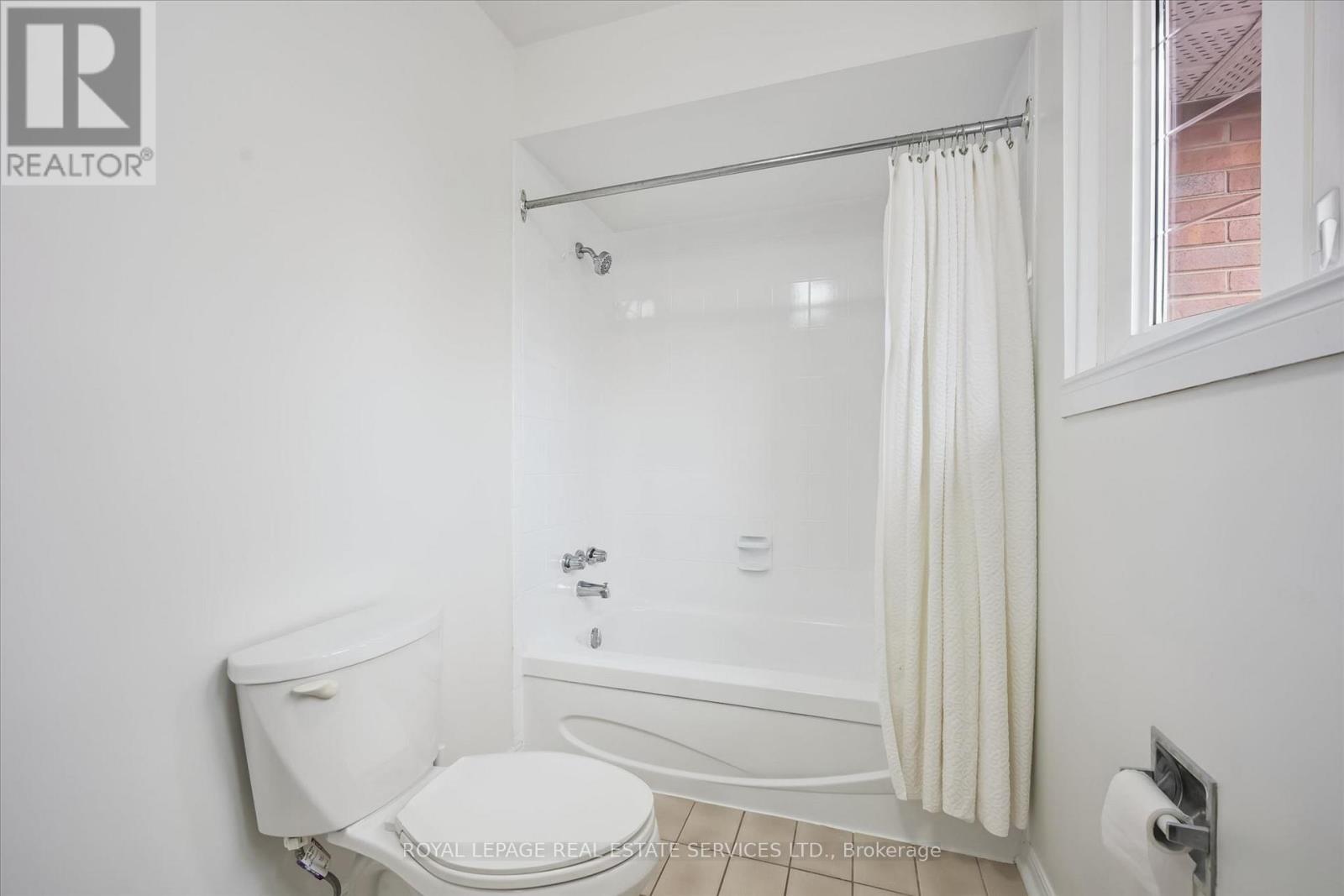 2071 Pen Street, Oakville, Ontario  L6H 3L2 - Photo 38 - W13007246