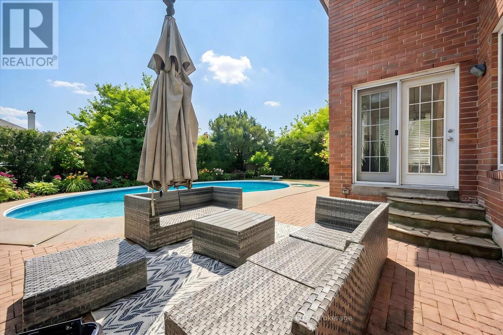 2071 Pen Street, Oakville, Ontario  L6H 3L2 - Photo 44 - W13007246