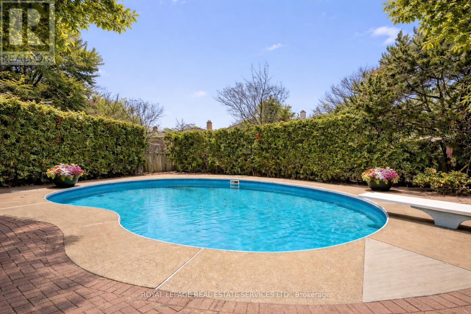 2071 Pen Street, Oakville, Ontario  L6H 3L2 - Photo 48 - W13007246