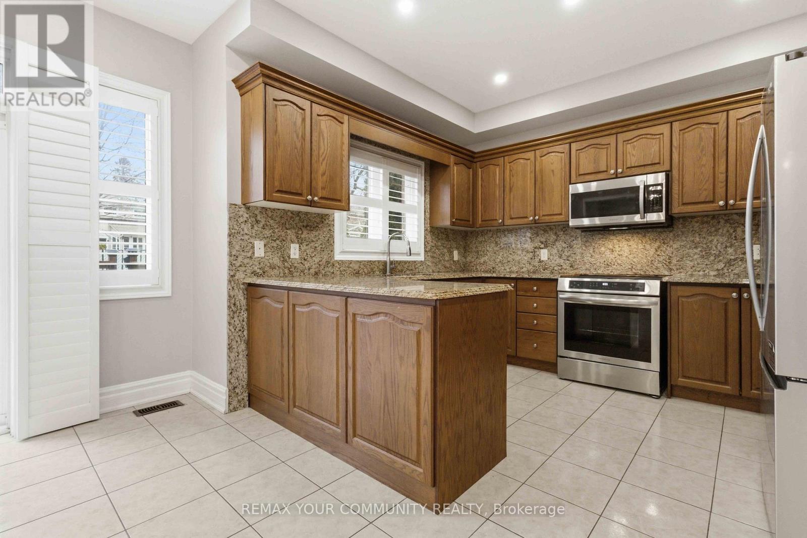 108 Cabin Trail Crescent, Whitchurch-Stouffville, Ontario  L4A 0S7 - Photo 11 - N12934842