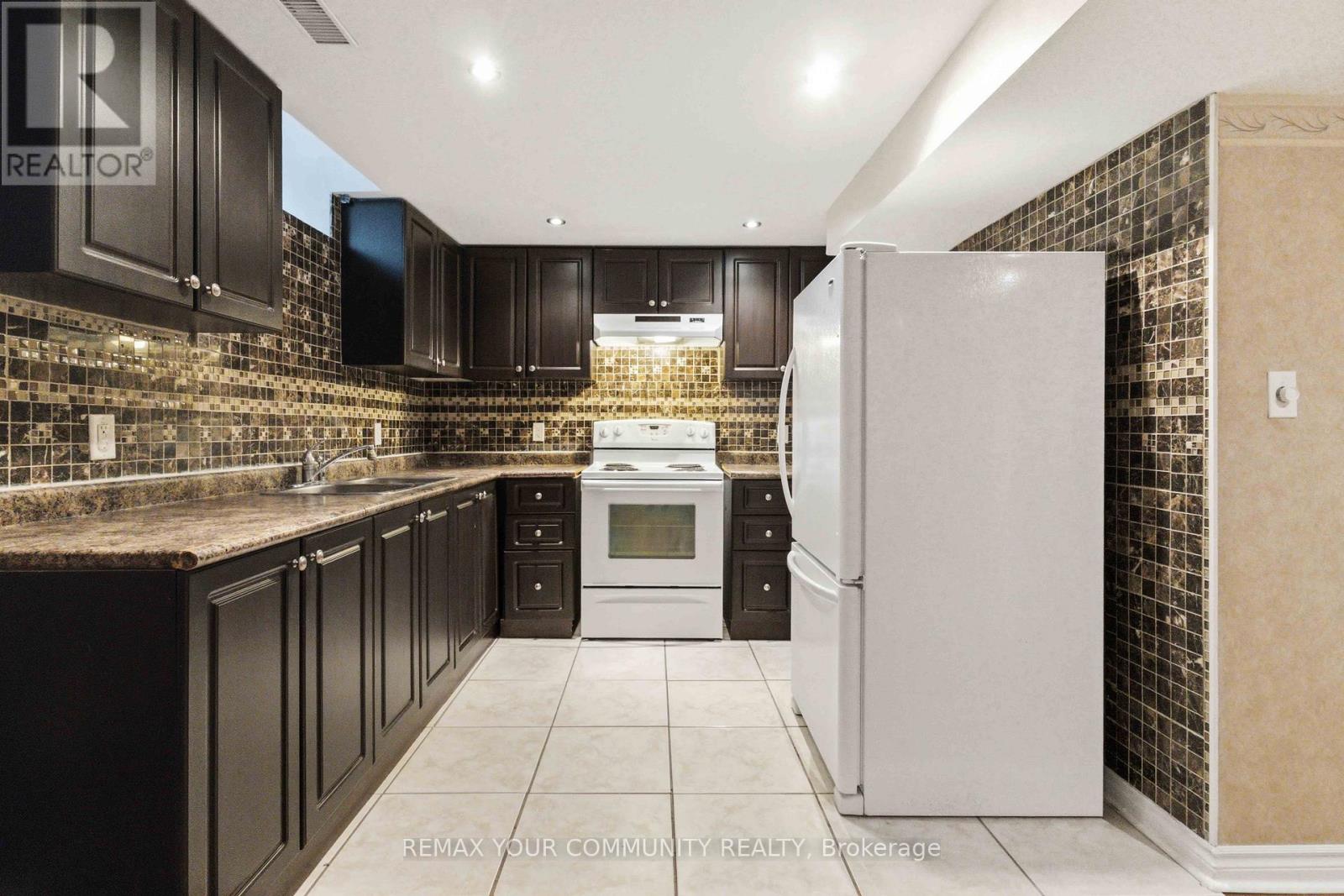 108 Cabin Trail Crescent, Whitchurch-Stouffville, Ontario  L4A 0S7 - Photo 20 - N12934842