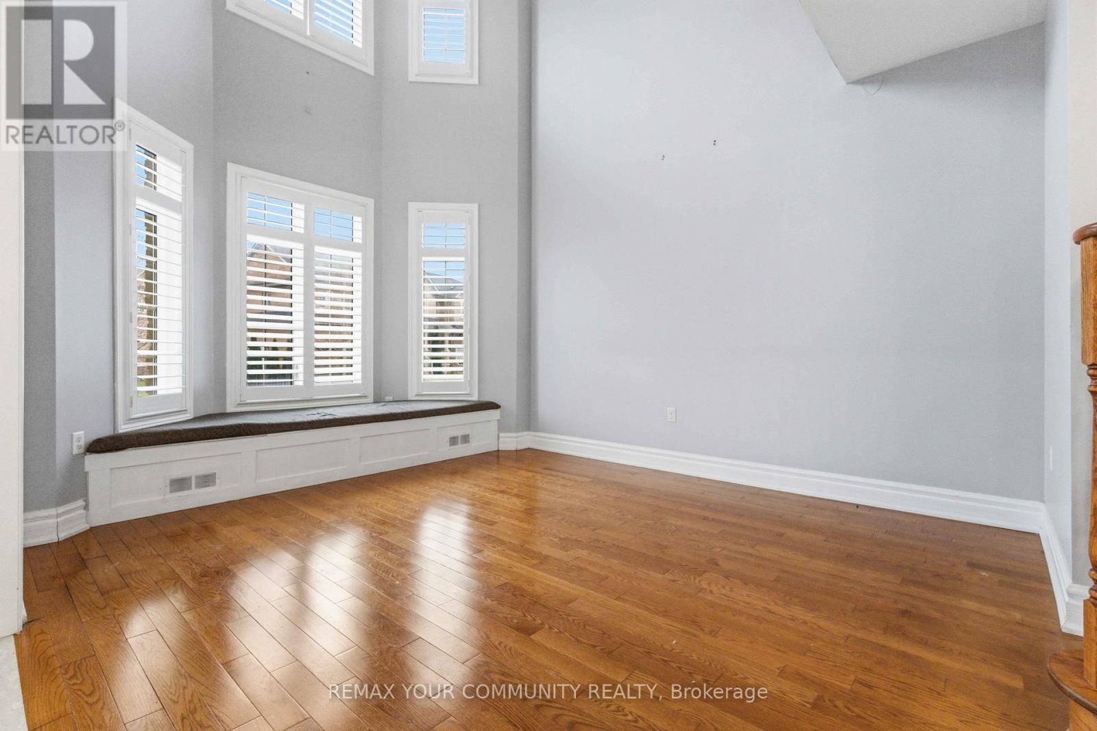 108 Cabin Trail Crescent, Whitchurch-Stouffville, Ontario  L4A 0S7 - Photo 5 - N12934842