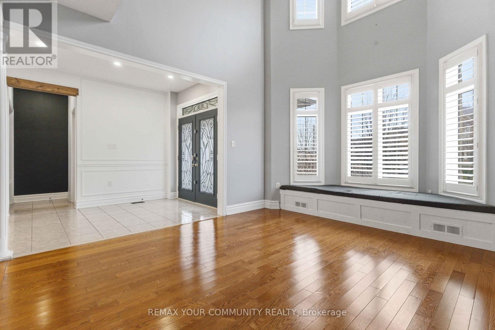 108 Cabin Trail Crescent, Whitchurch-Stouffville, Ontario  L4A 0S7 - Photo 6 - N12934842