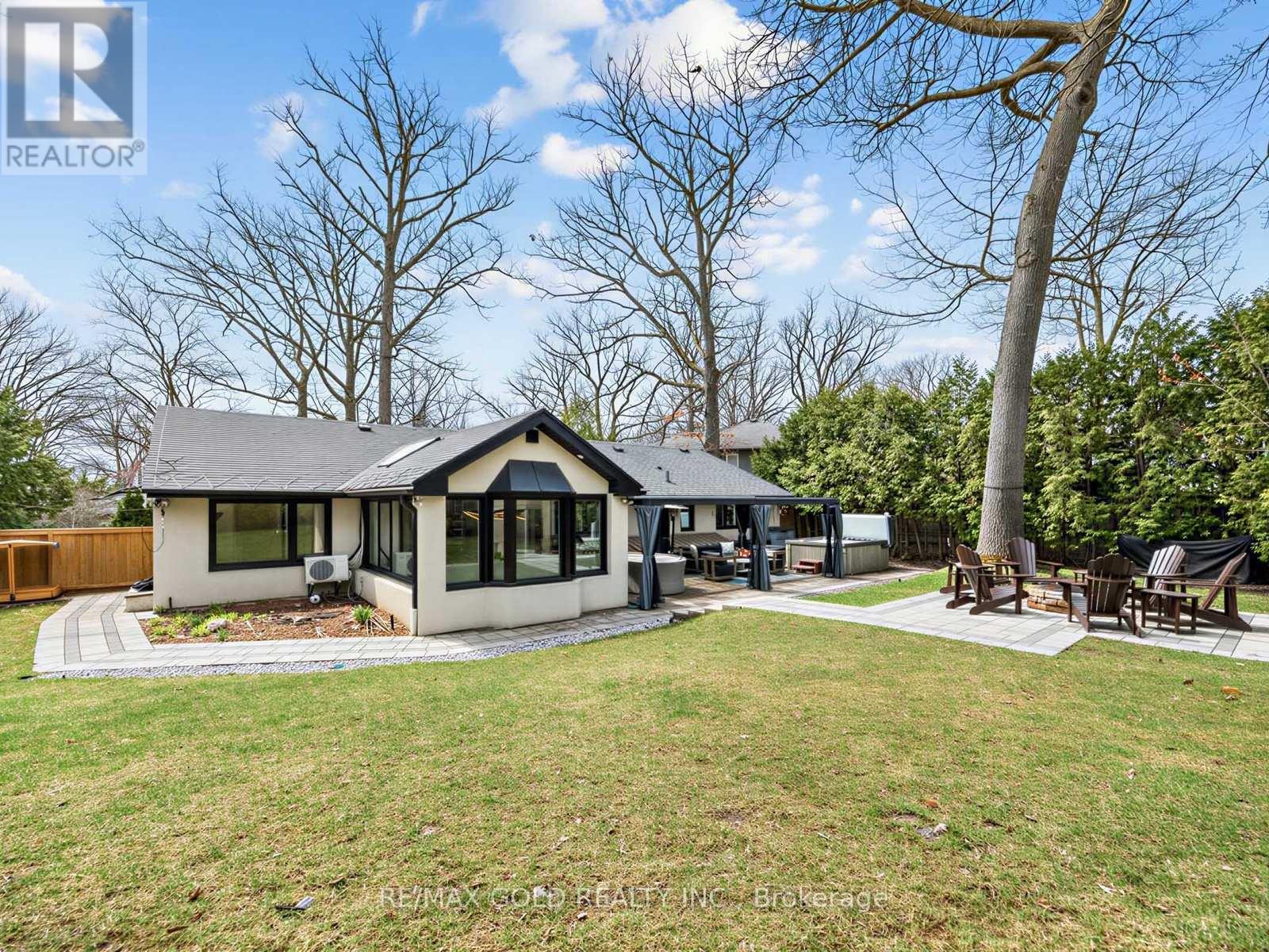 5 Crediton Court, Toronto, Ontario  M9B 3B9 - Photo 35 - W13007006