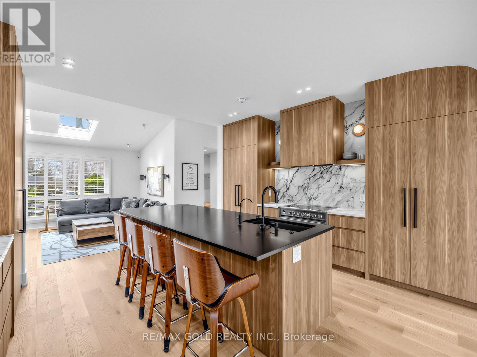 5 Crediton Court, Toronto, Ontario  M9B 3B9 - Photo 16 - W13007006