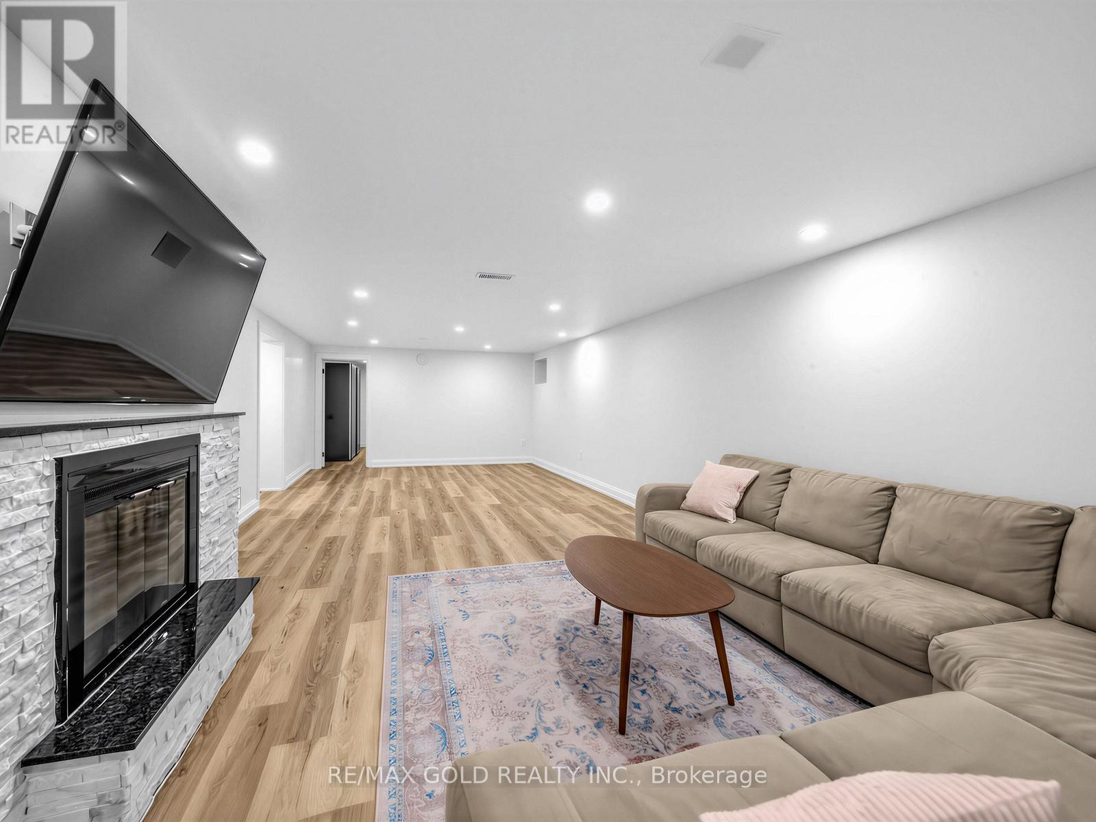 5 Crediton Court, Toronto, Ontario  M9B 3B9 - Photo 28 - W13007006