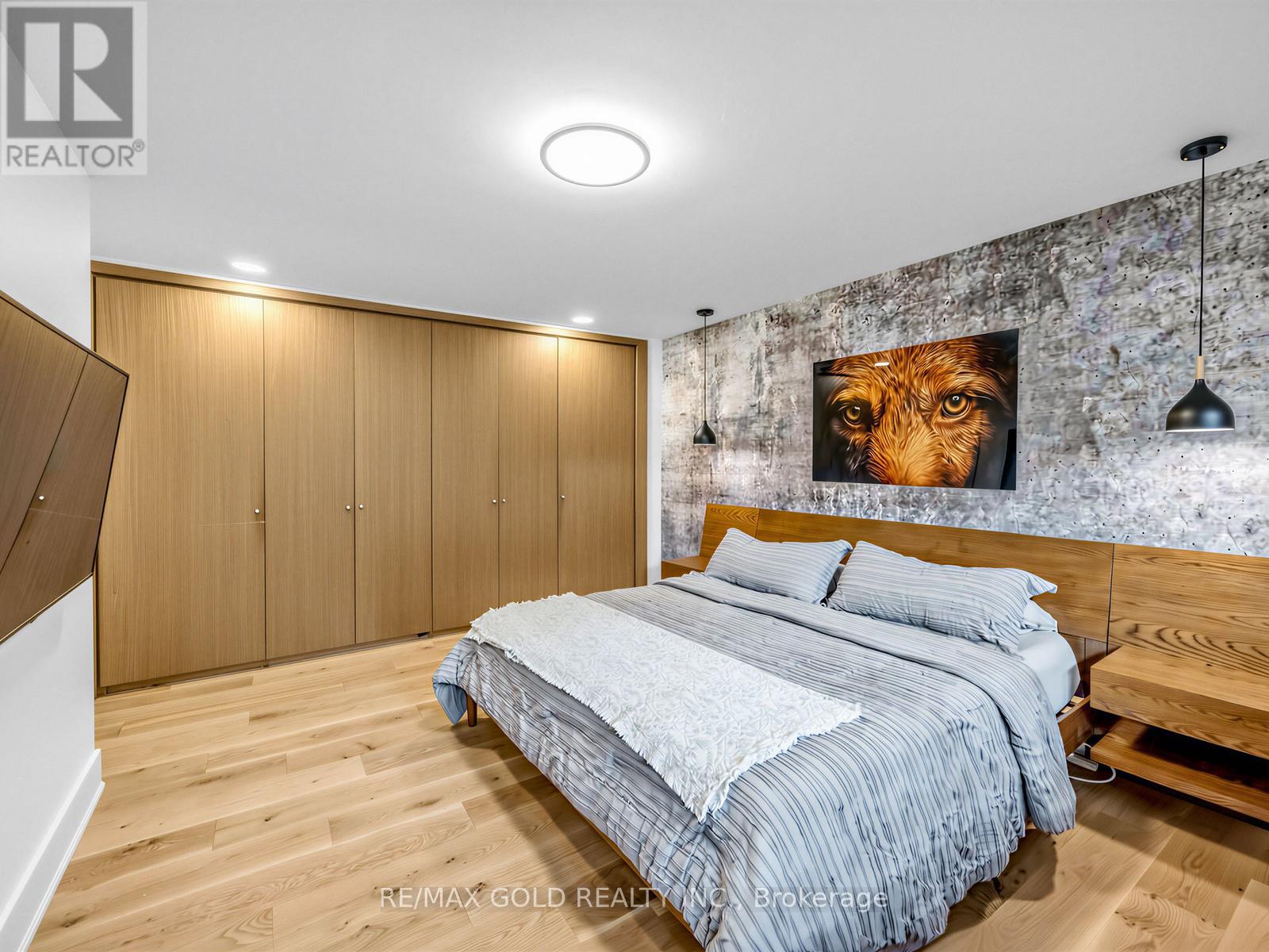 5 Crediton Court, Toronto, Ontario  M9B 3B9 - Photo 24 - W13007006