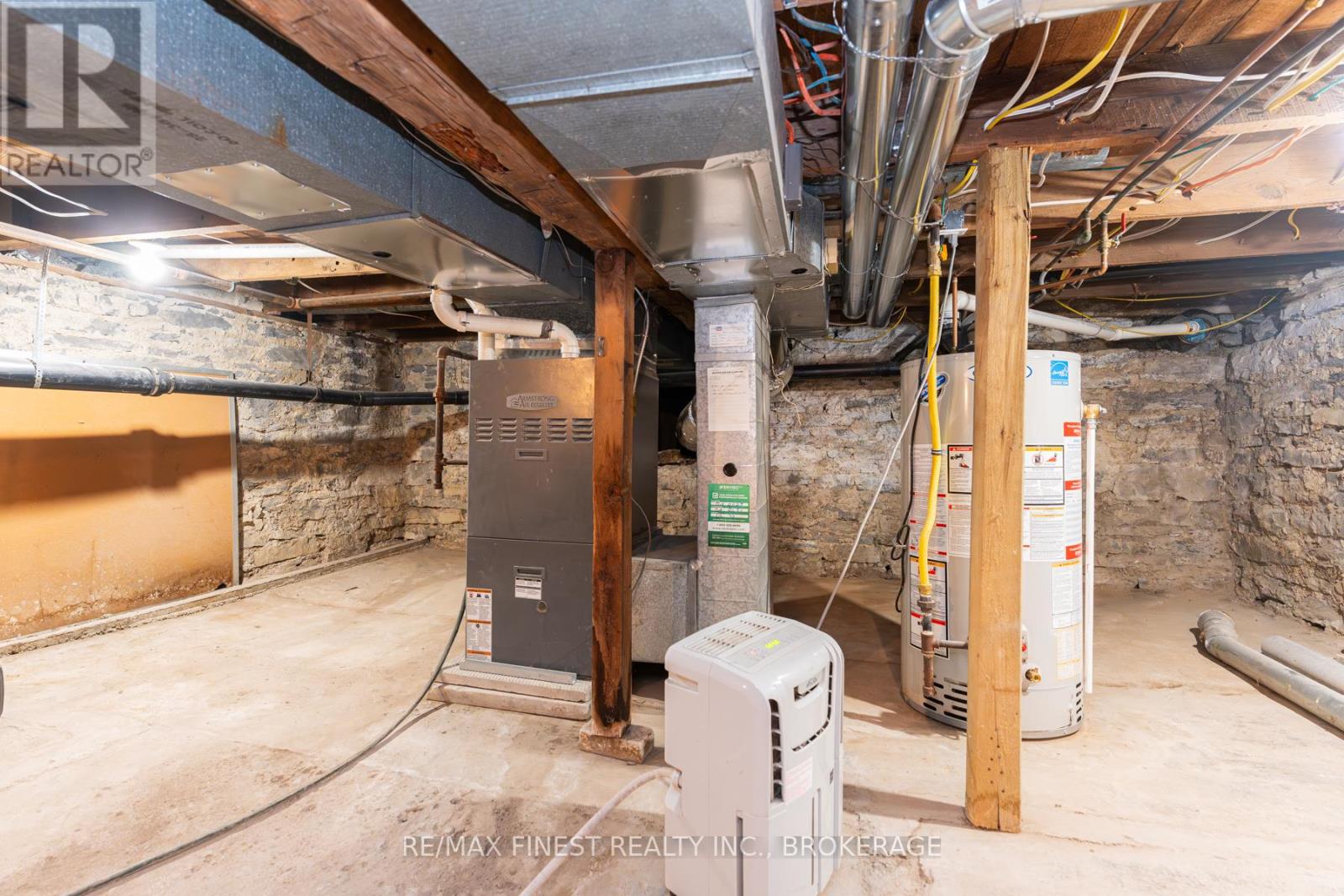 55 Bridge Street W, Greater Napanee, Ontario  K7R 2C4 - Photo 46 - X12819890