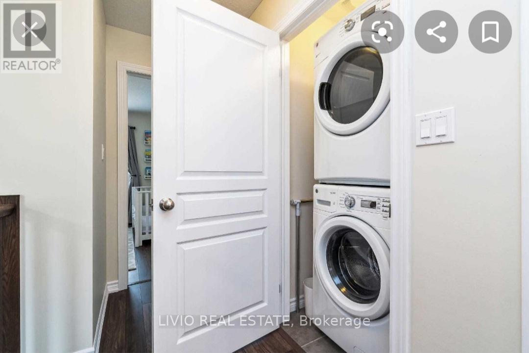 204 Couling Crescent, Guelph, Ontario  N1E 0L4 - Photo 4 - X13006972