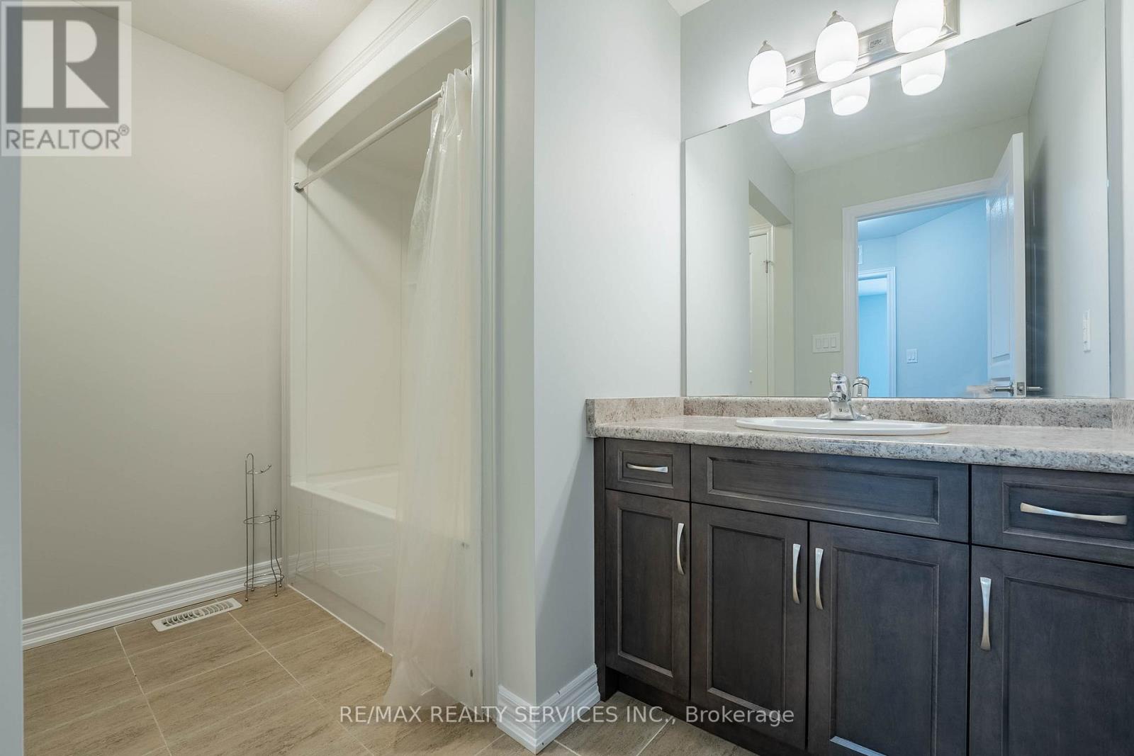 7619 Green Vista Gate, Niagara Falls, Ontario  L2G 0A8 - Photo 31 - X13006990