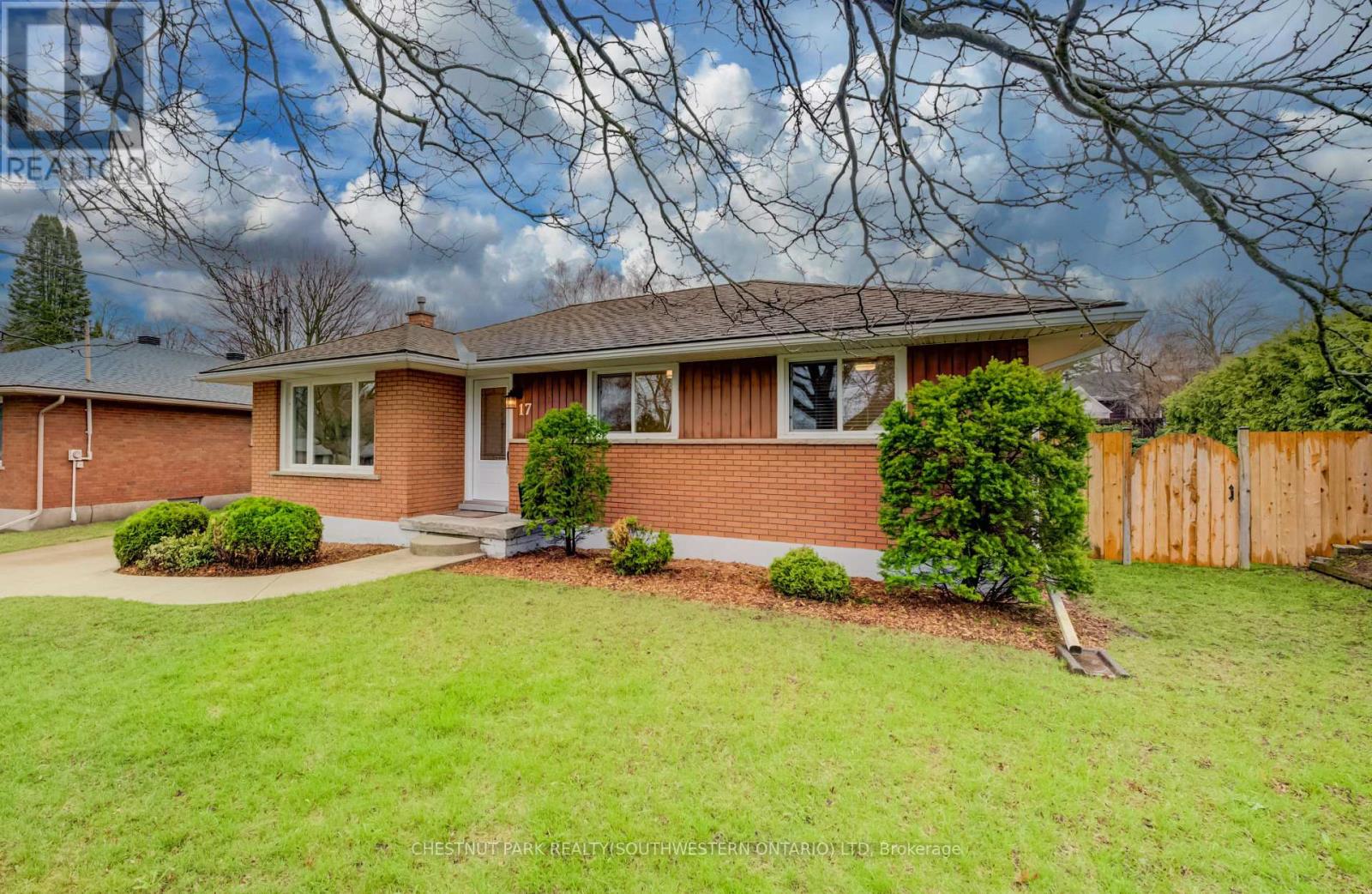 17 Hipel Avenue, Cambridge, Ontario  N3C 1W8 - Photo 3 - X13007010