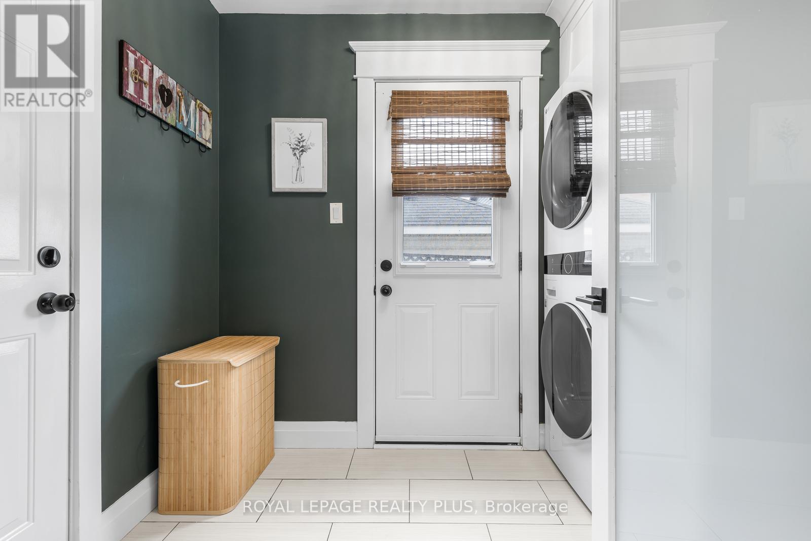 5 Anjou Place, Hamilton, Ontario  L8J 2N8 - Photo 18 - X13007046