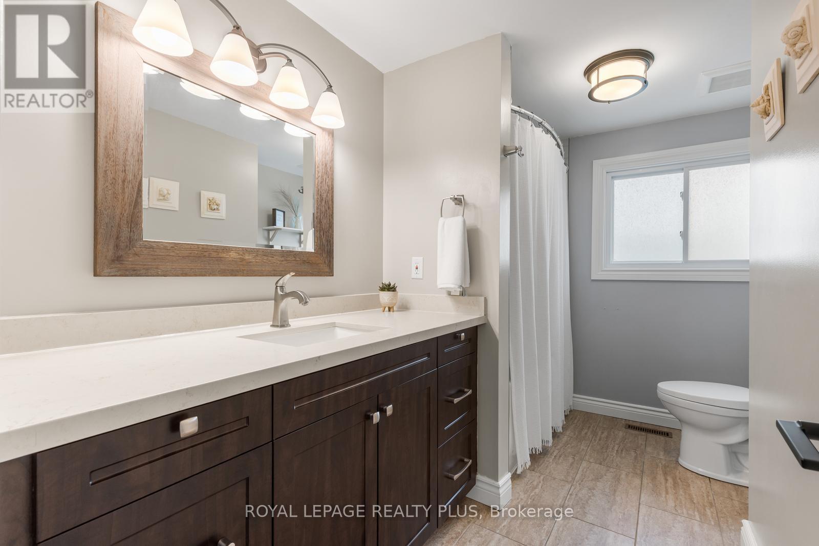 5 Anjou Place, Hamilton, Ontario  L8J 2N8 - Photo 25 - X13007046