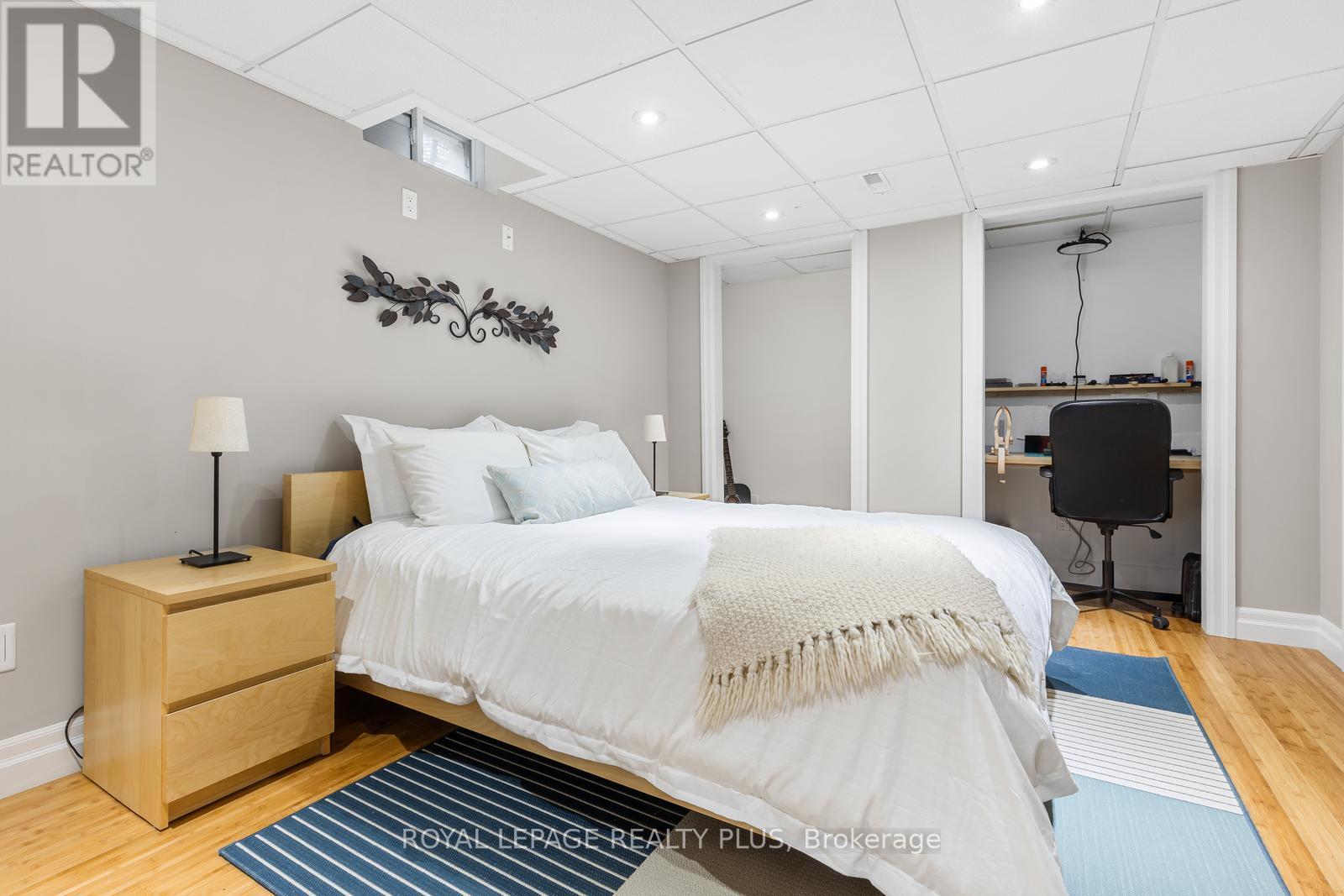 5 Anjou Place, Hamilton, Ontario  L8J 2N8 - Photo 31 - X13007046