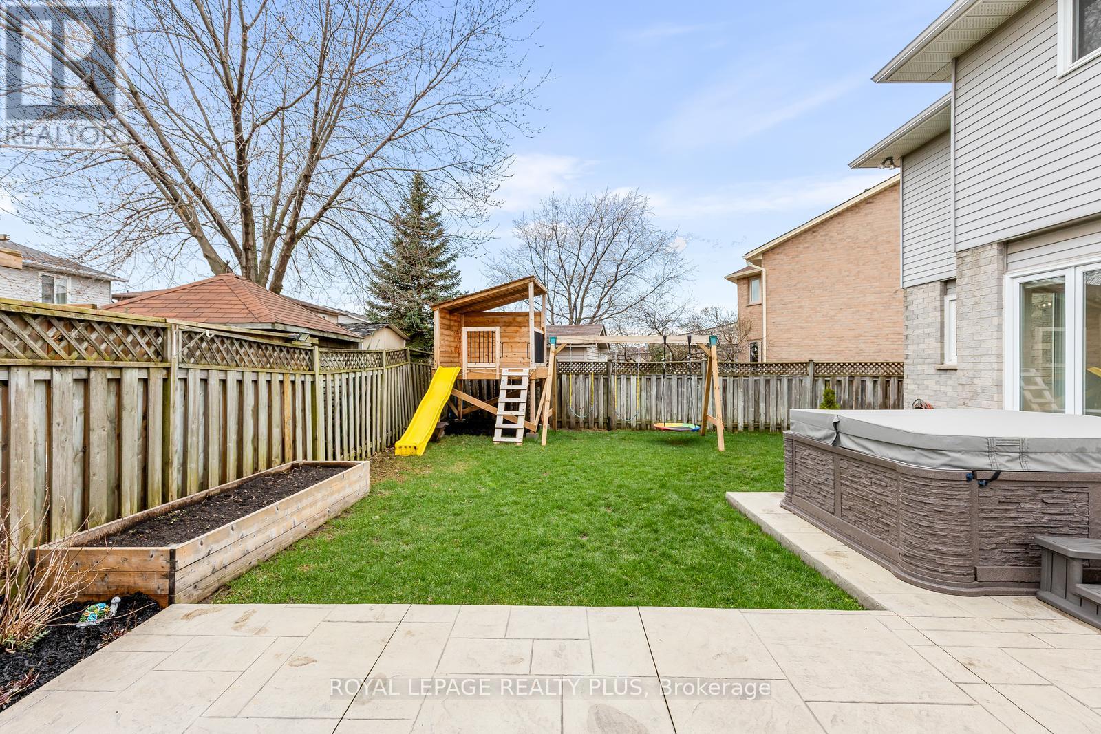 5 Anjou Place, Hamilton, Ontario  L8J 2N8 - Photo 34 - X13007046