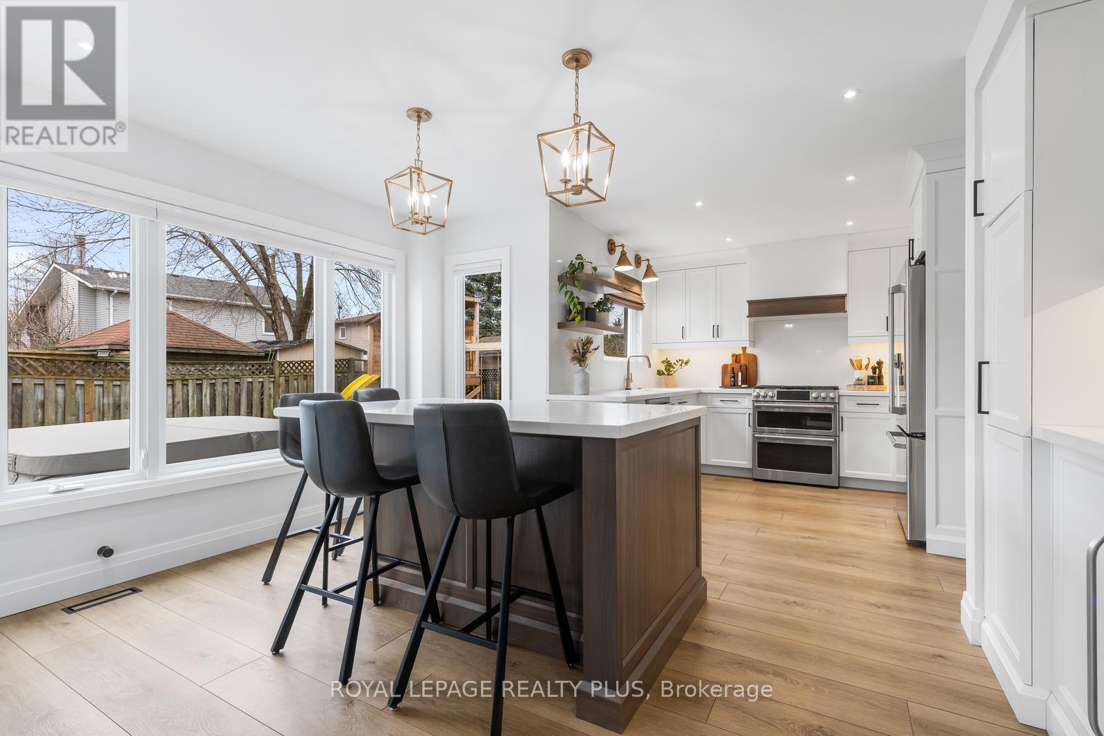 5 Anjou Place, Hamilton, Ontario  L8J 2N8 - Photo 9 - X13007046