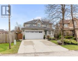 5 ANJOU PLACE, Hamilton, Ontario