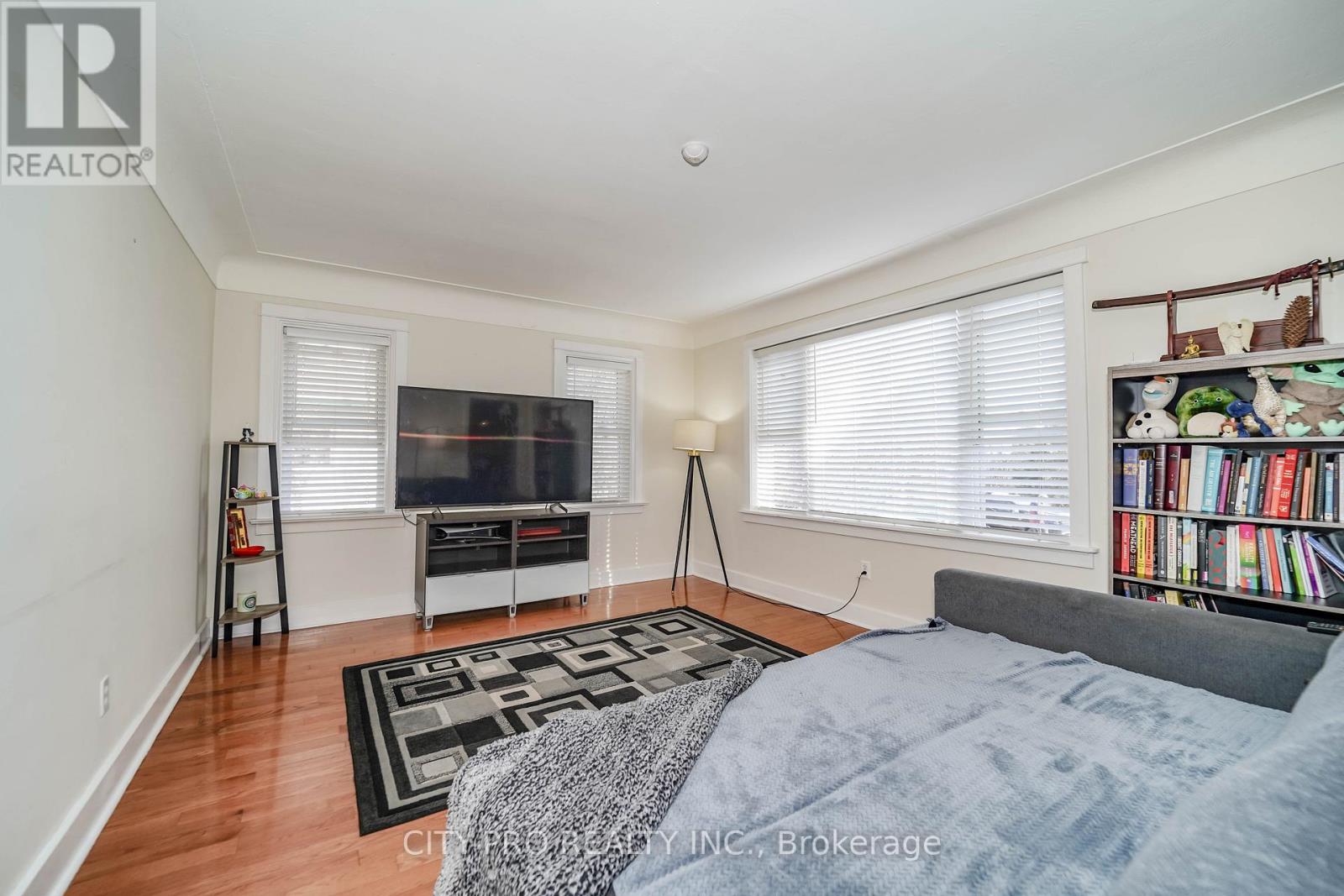 443 5th Concession Road W, Hamilton, Ontario  L0R 2H2 - Photo 15 - X13007094