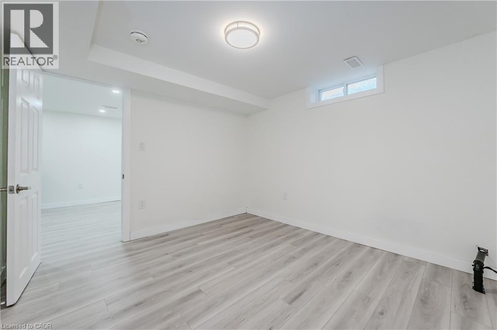 514 Fallingbrook Drive Unit# Lower, Waterloo, Ontario  N2L 4N3 - Photo 8 - 40821518