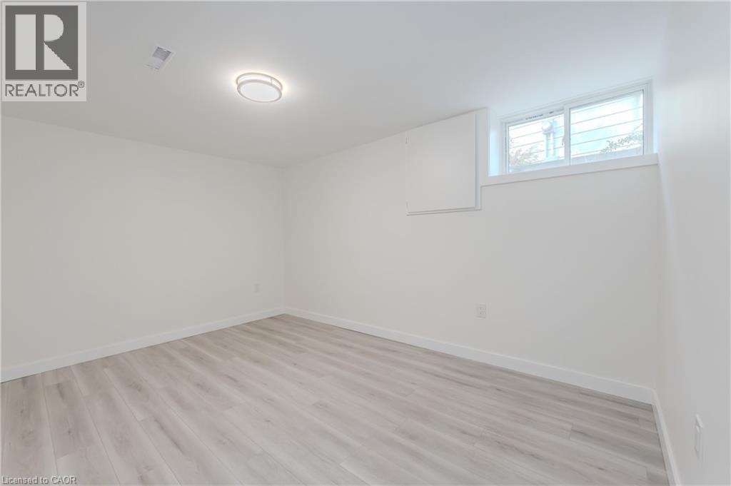 514 Fallingbrook Drive Unit# Lower, Waterloo, Ontario  N2L 4N3 - Photo 9 - 40821518