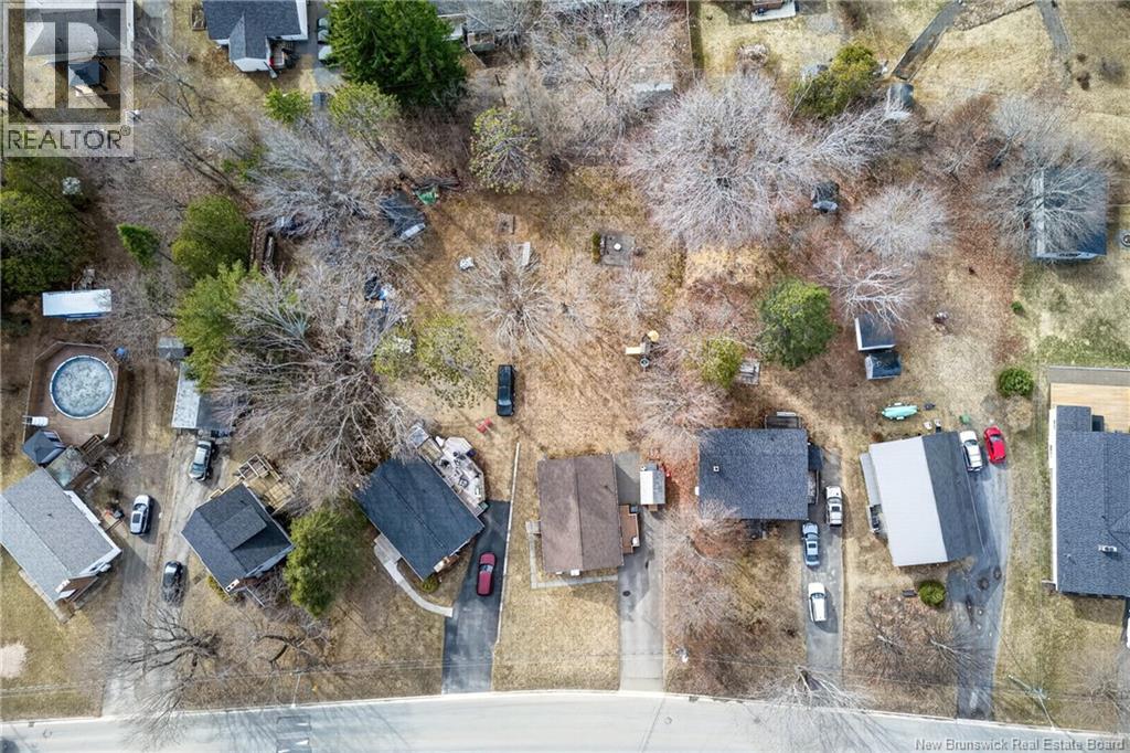 215 Fulton Avenue, Fredericton, New Brunswick  E3A 2B7 - Photo 41 - NB137363